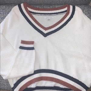 Cropped American Eagle sweater